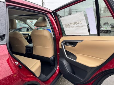 2025 Toyota RAV4 XLE Premium