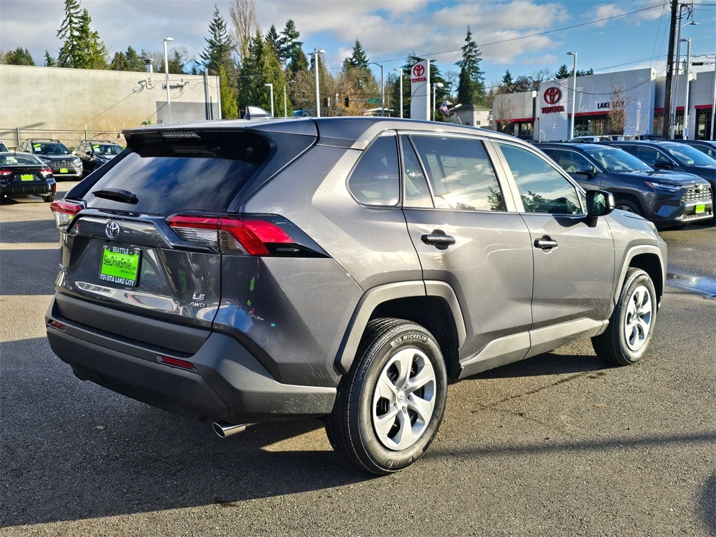 2025 Toyota RAV4 LE