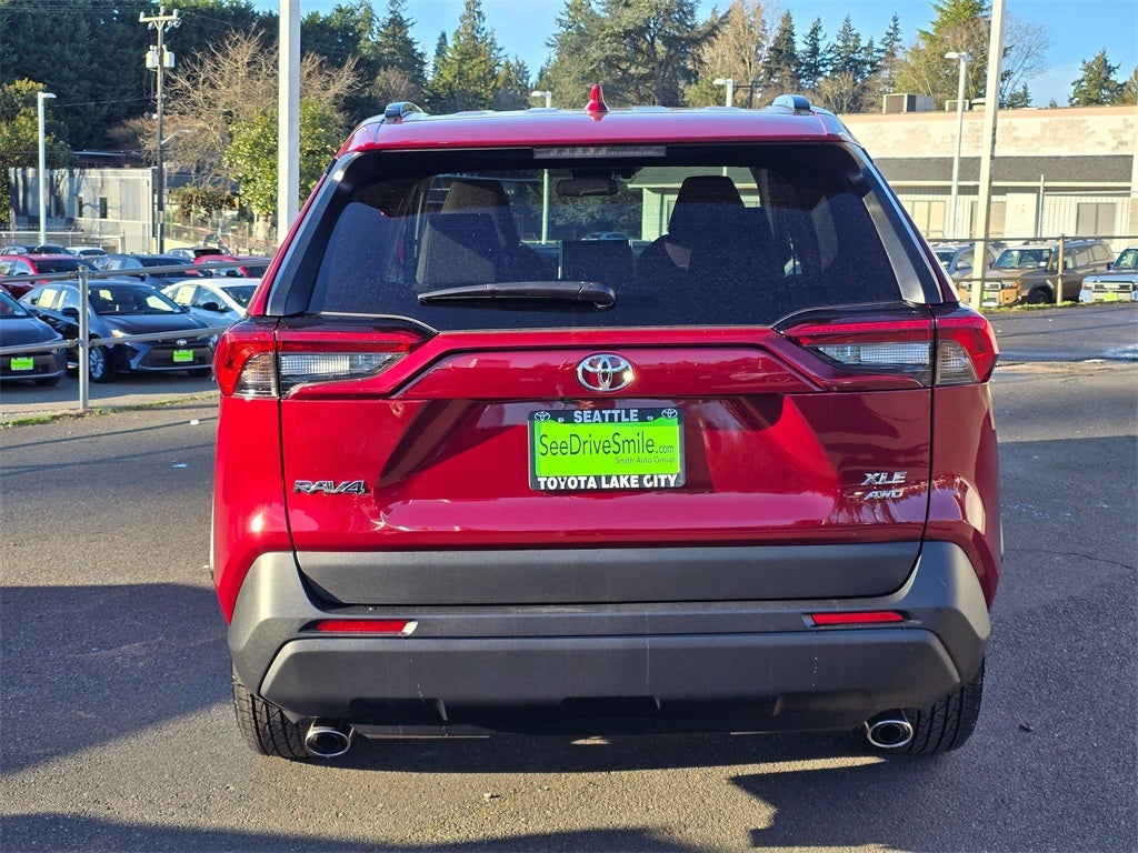 2025 Toyota RAV4 XLE