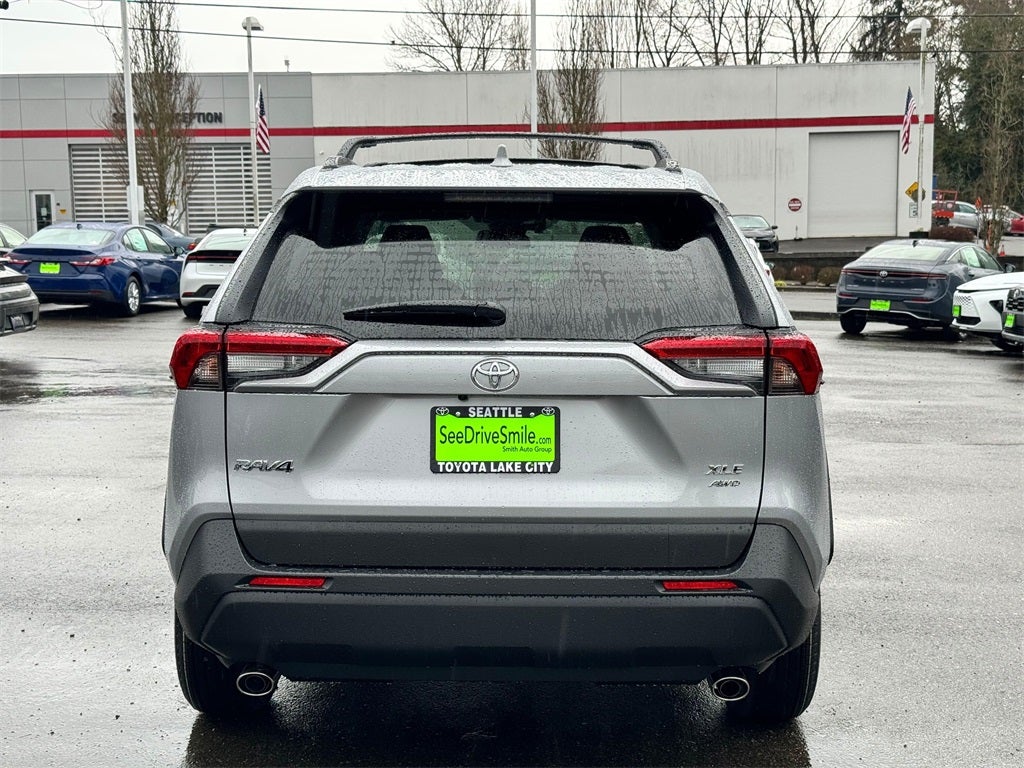 2025 Toyota RAV4 XLE