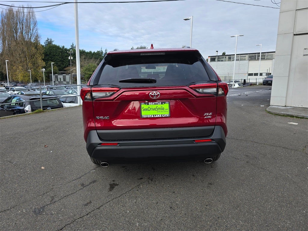 2025 Toyota RAV4 XLE