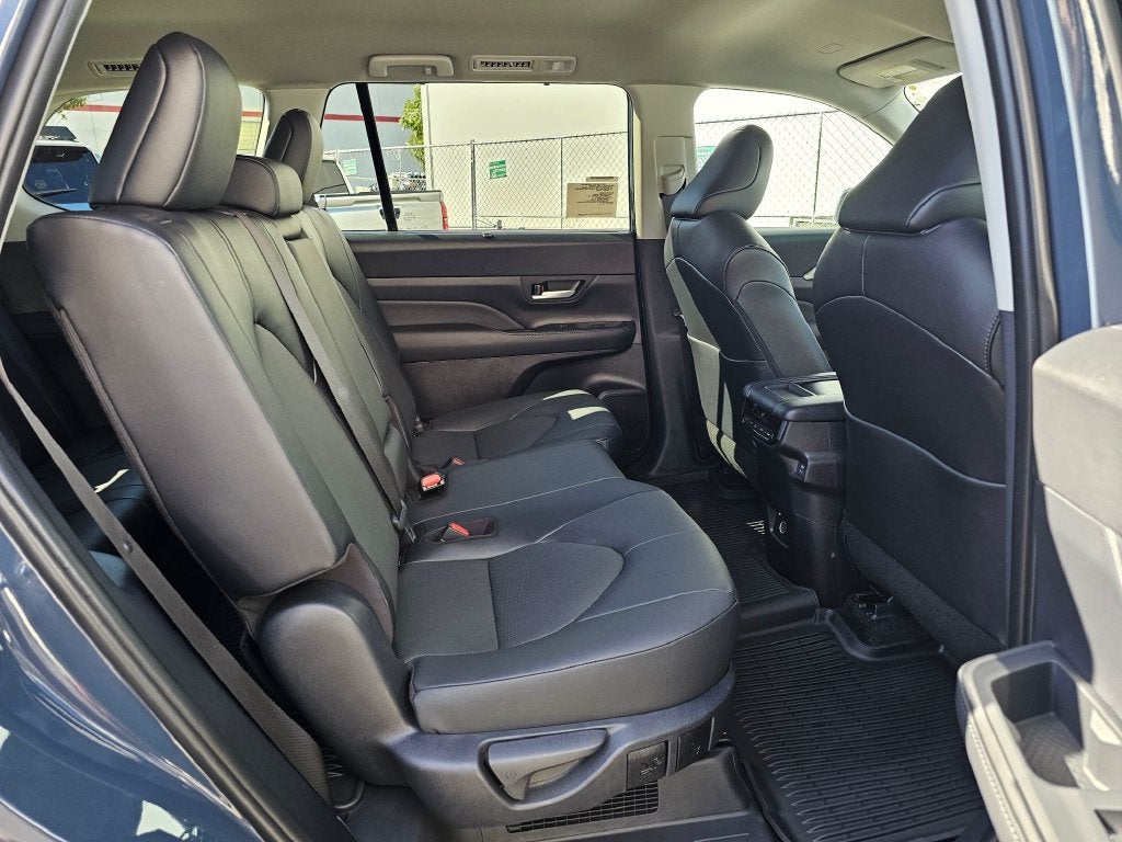 2026 Toyota Grand Highlander Hybrid Hybrid XLE
