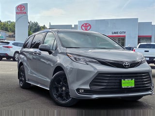 2026 Toyota Sienna Woodland Edition 7 Passenger