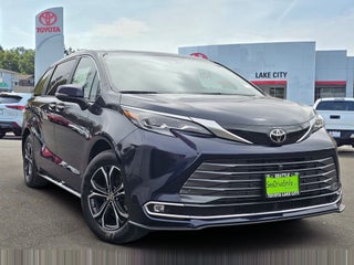 2026 Toyota Sienna Platinum 7 Passenger