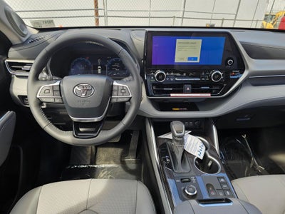2026 Toyota Highlander Platinum
