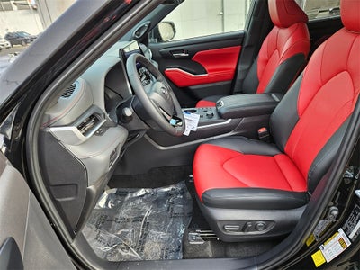 2025 Toyota Highlander XSE