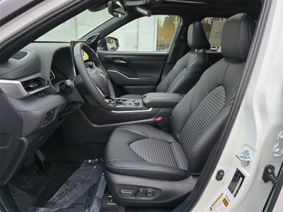 2026 Toyota Highlander XSE