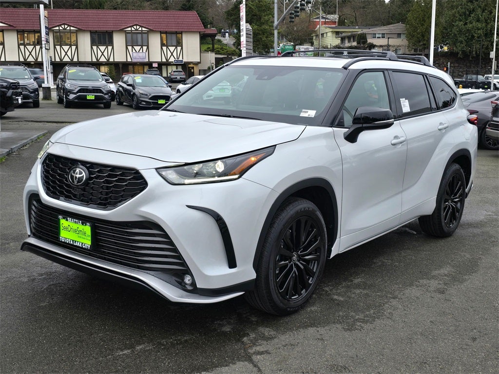 2026 Toyota Highlander XSE