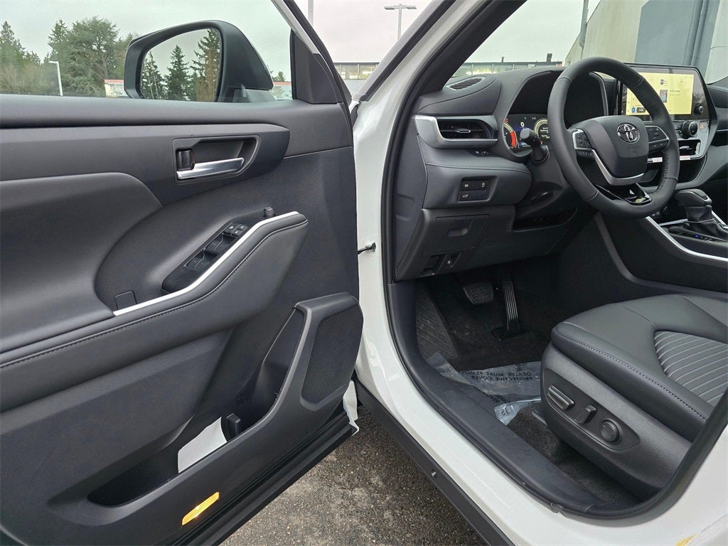 2026 Toyota Highlander XSE