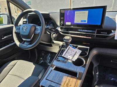 2026 Toyota Sienna Limited 7 Passenger