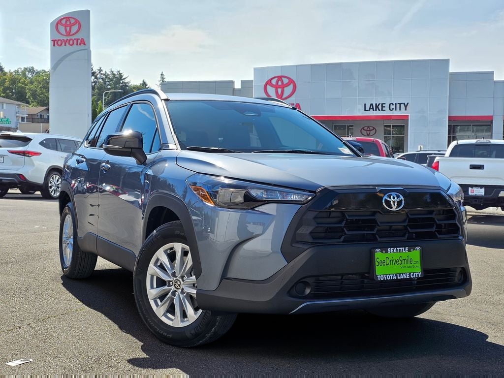 2026 Toyota Corolla Cross LE