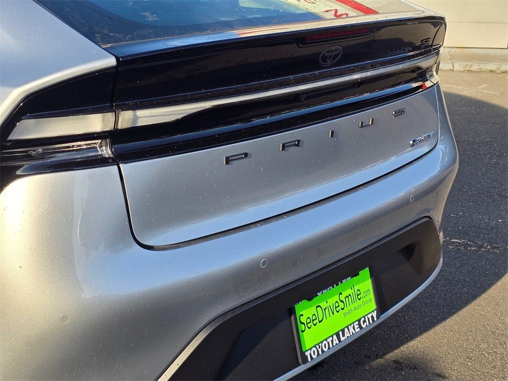 2026 Toyota Prius Plug-in Hybrid SE