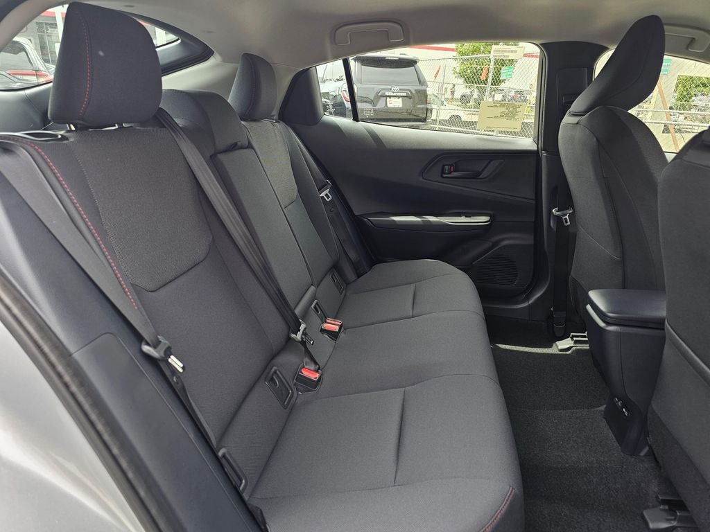 2026 Toyota Prius Plug-In Hybrid SE