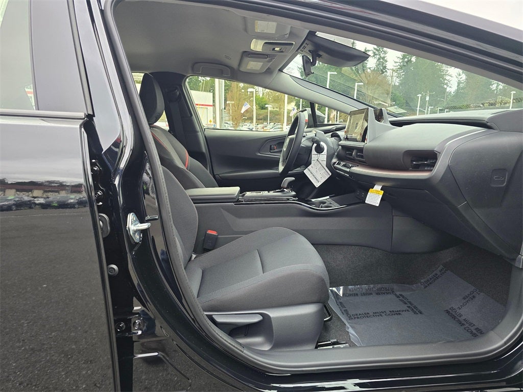 2026 Toyota Prius Plug-in Hybrid SE