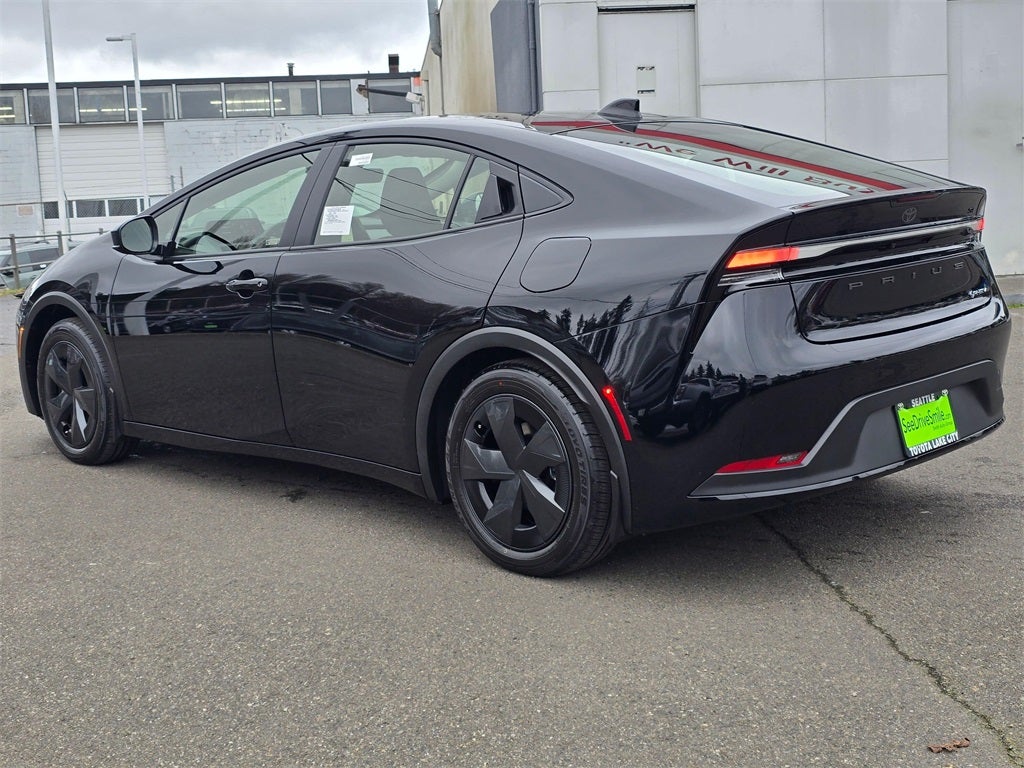 2026 Toyota Prius Plug-in Hybrid SE