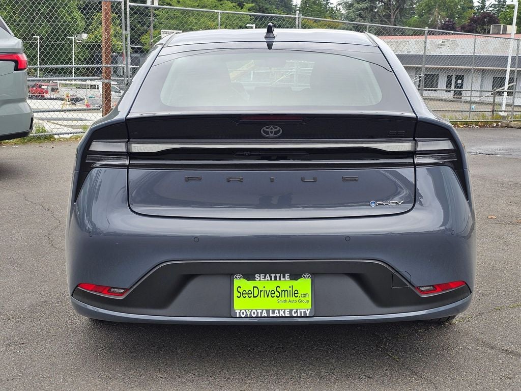 2026 Toyota Prius Plug-In Hybrid SE