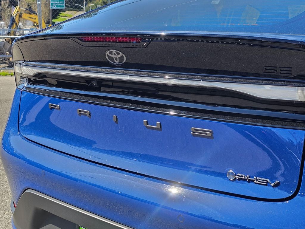 2026 Toyota Prius Plug-In Hybrid SE