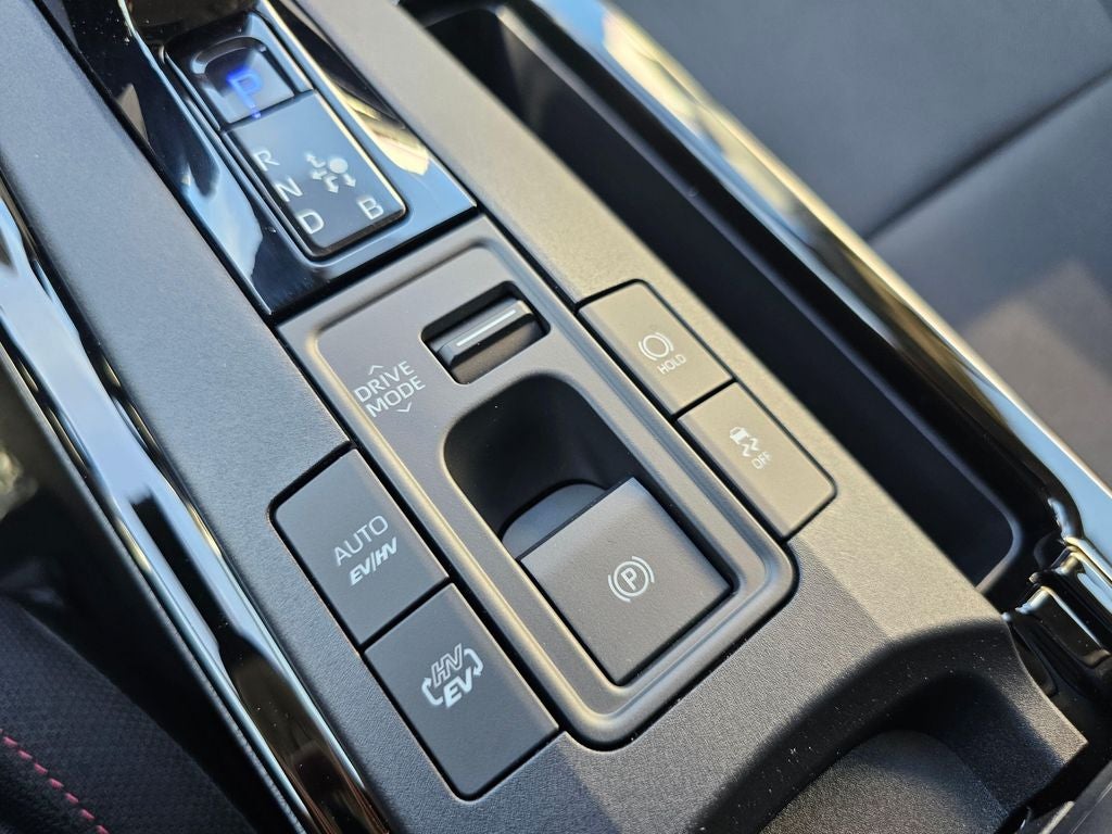 2026 Toyota Prius Plug-In Hybrid SE