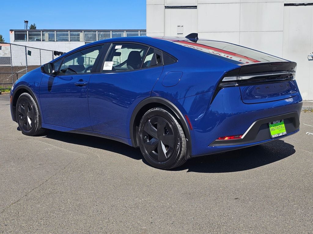 2026 Toyota Prius Plug-In Hybrid SE