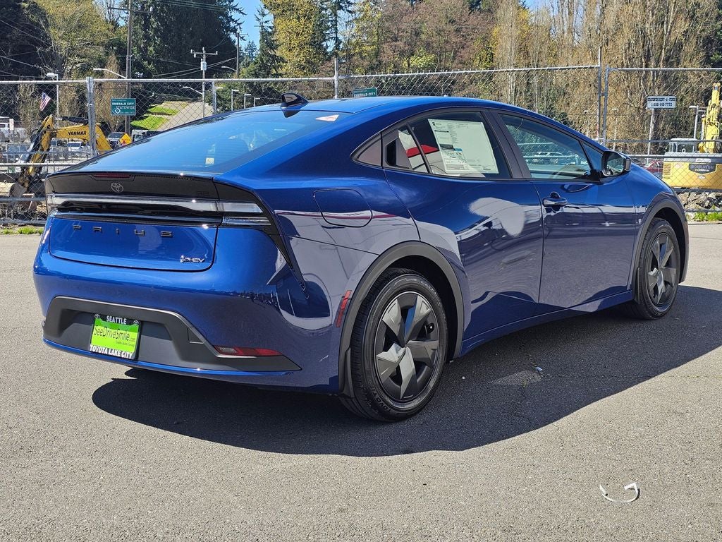 2026 Toyota Prius Plug-In Hybrid SE