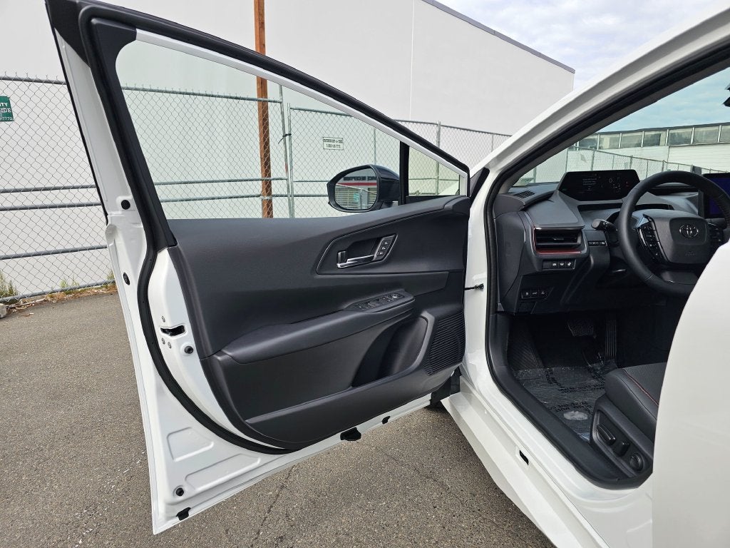 2027 Toyota Prius Plug-in Hybrid XSE Premium