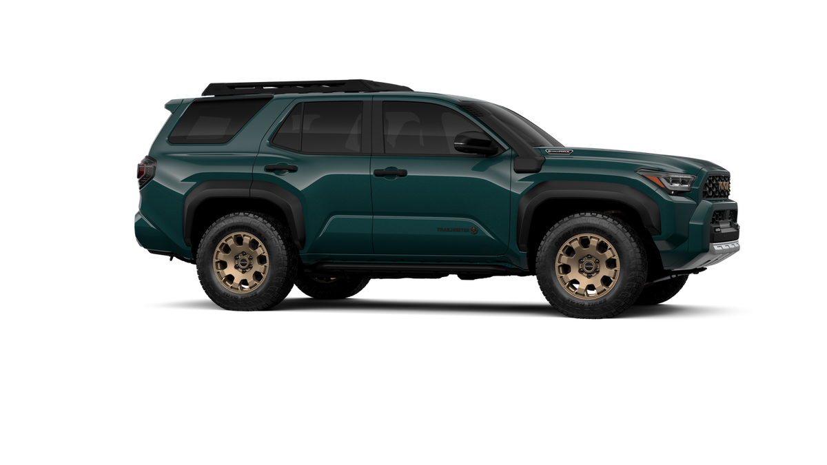 2026 Toyota 4Runner i-FORCE MAX Trailhunter