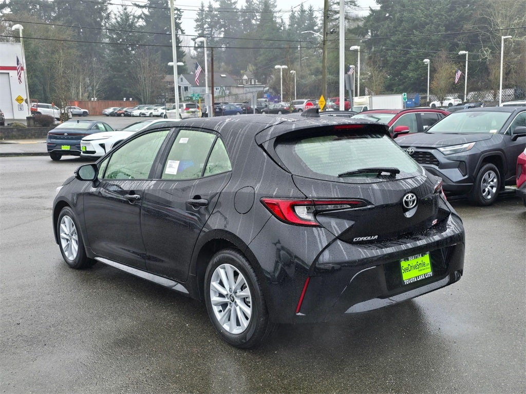 2026 Toyota Corolla Hatchback SE