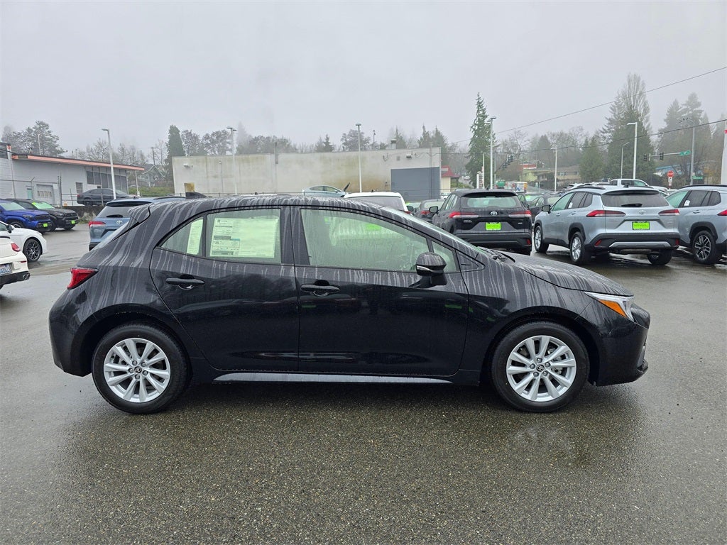 2026 Toyota Corolla Hatchback SE