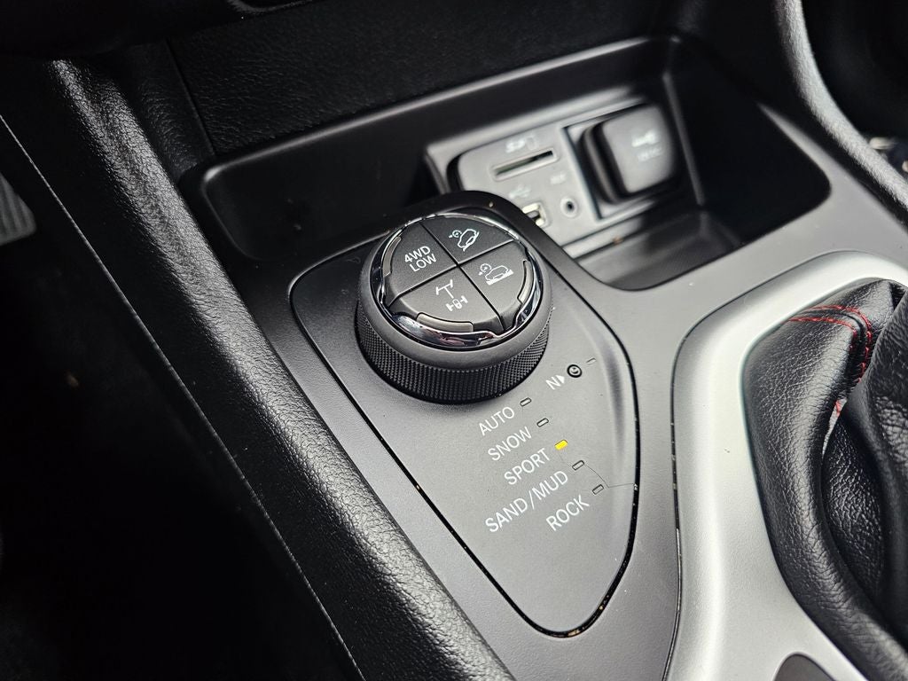 2018 Jeep Cherokee Trailhawk