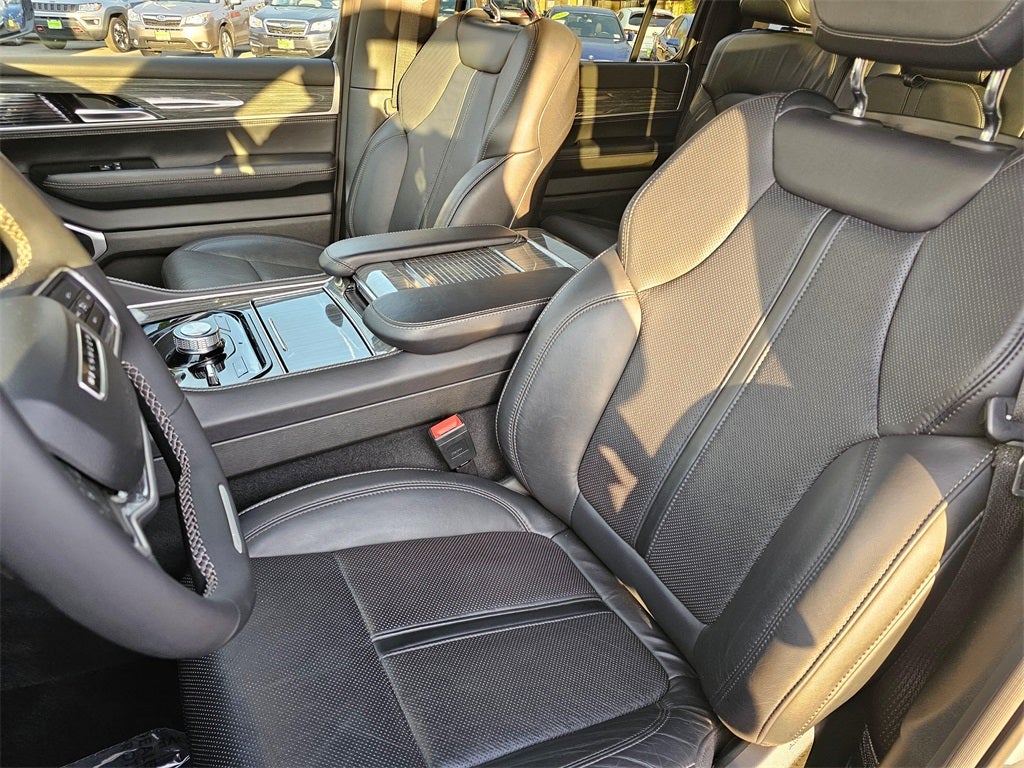 2022 Jeep Wagoneer Series III