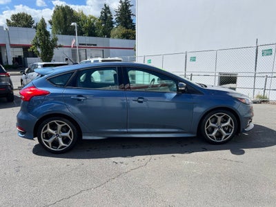 2018 Ford Focus ST