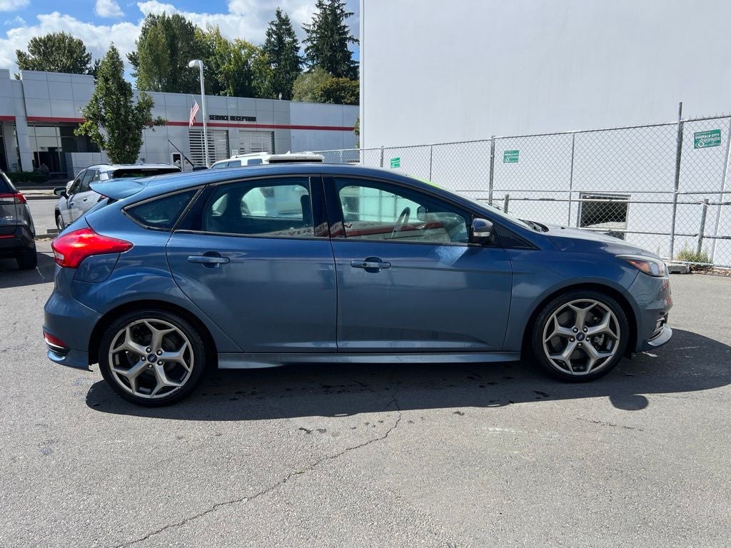 2018 Ford Focus ST