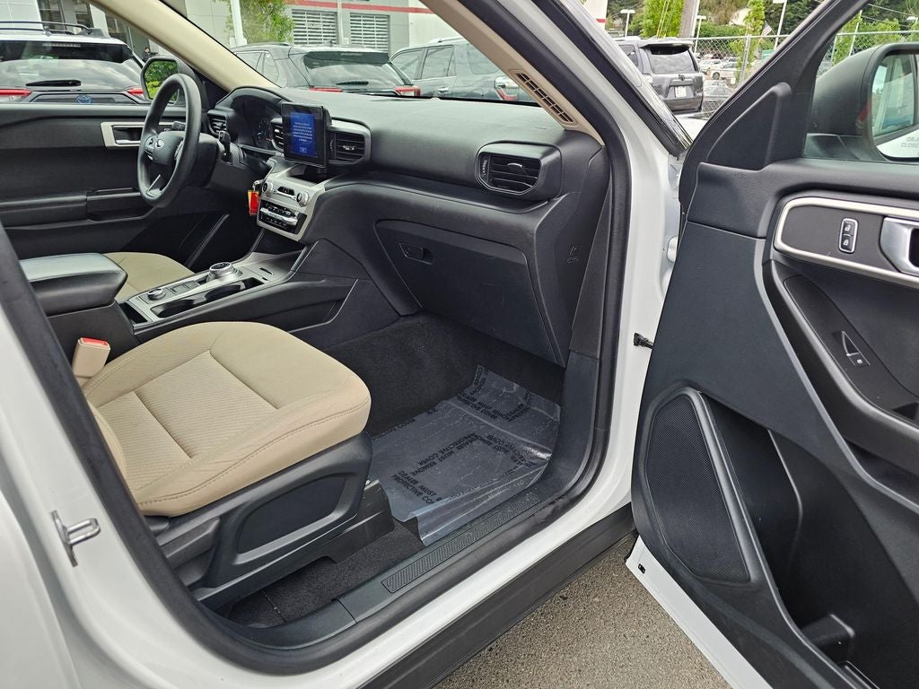 2021 Ford Explorer Base