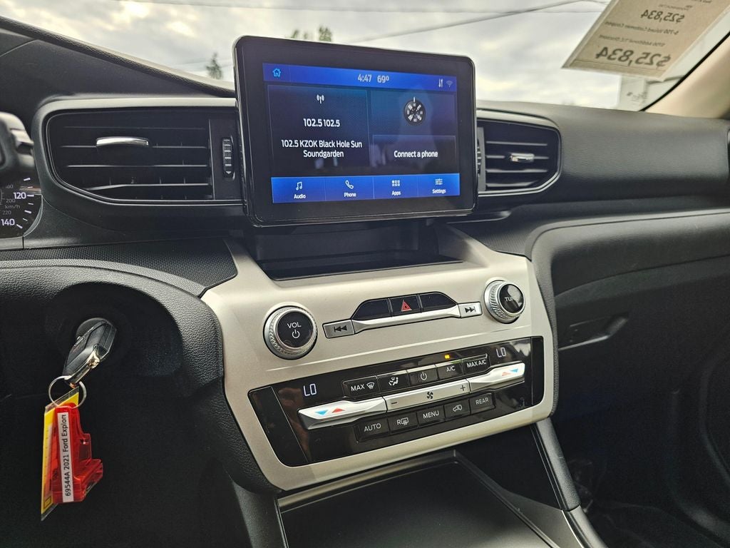 2021 Ford Explorer Base