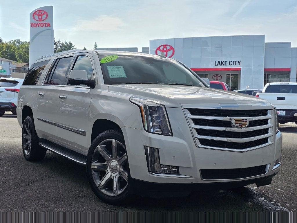 2016 Cadillac Escalade ESV Luxury