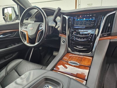 2016 Cadillac Escalade ESV Luxury
