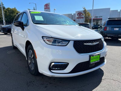 2024 Chrysler Pacifica Hybrid Select S Appearance