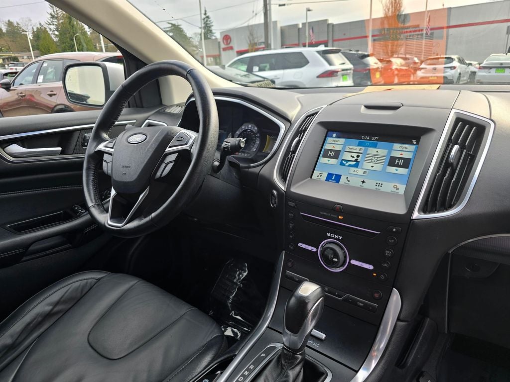 2016 Ford Edge Titanium
