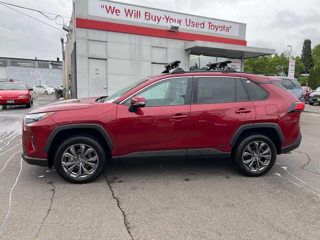 2022 Toyota RAV4 Hybrid XLE Premium