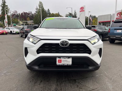 2025 Toyota RAV4 LE