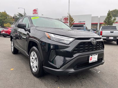 2025 Toyota RAV4 LE