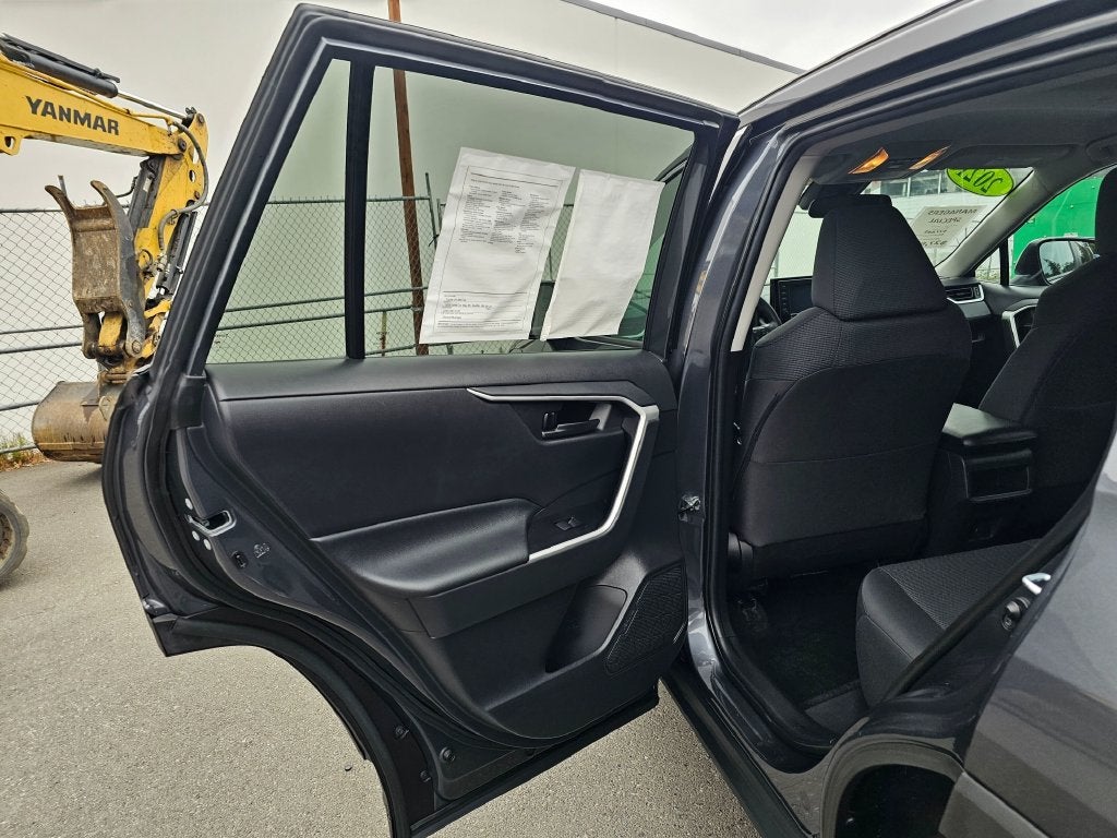 2021 Toyota RAV4 LE -AWD