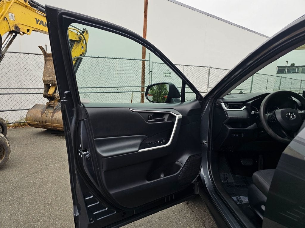 2021 Toyota RAV4 LE -AWD