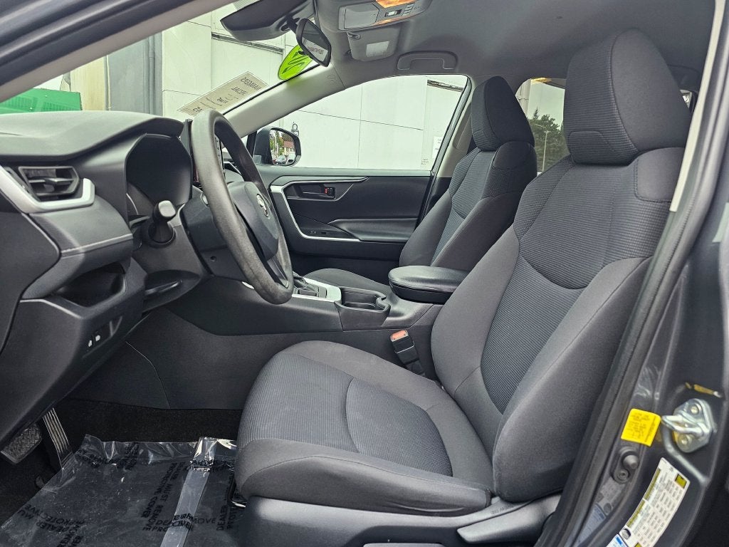 2021 Toyota RAV4 LE -AWD