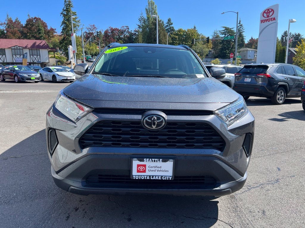2021 Toyota RAV4 LE