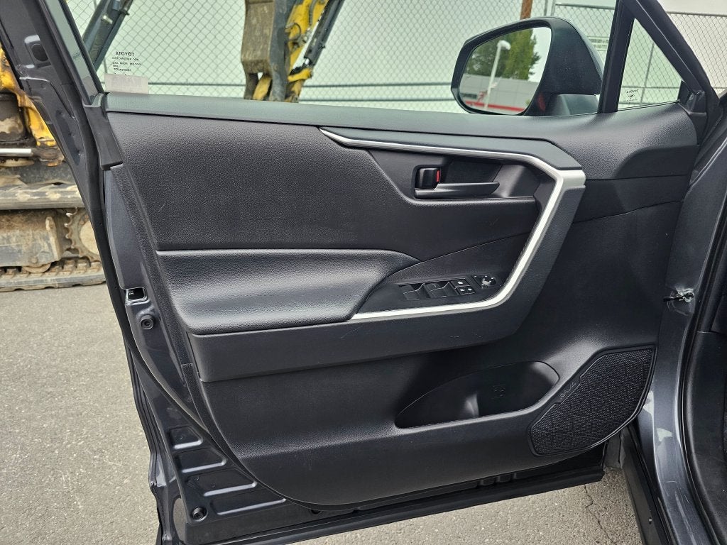 2021 Toyota RAV4 LE -AWD