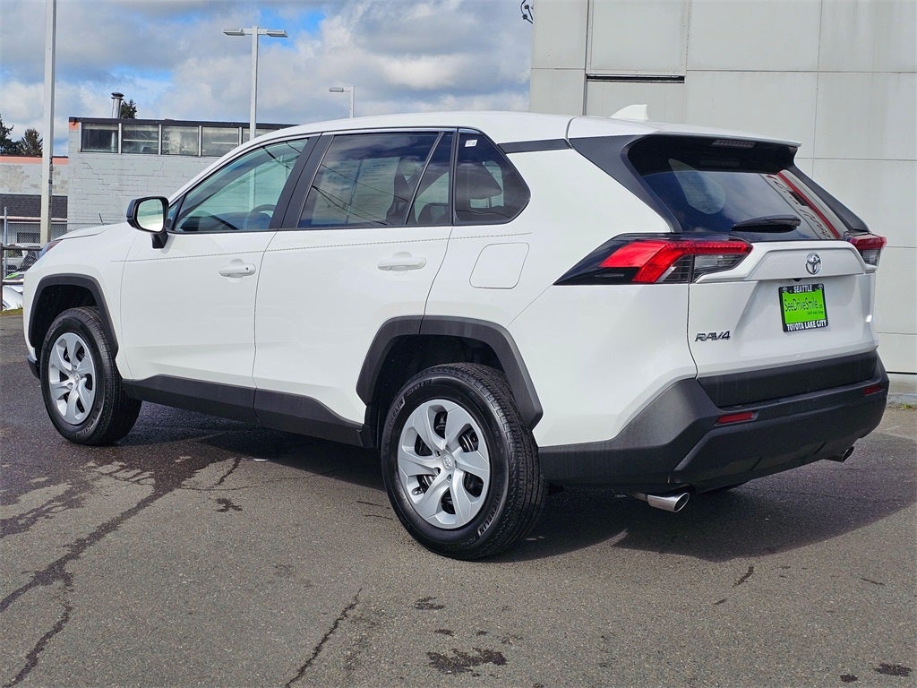 2025 Toyota RAV4 LE