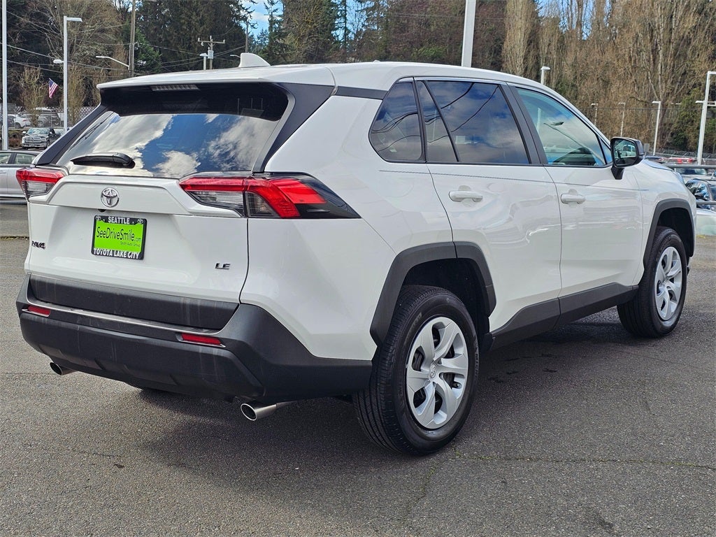 2025 Toyota RAV4 LE