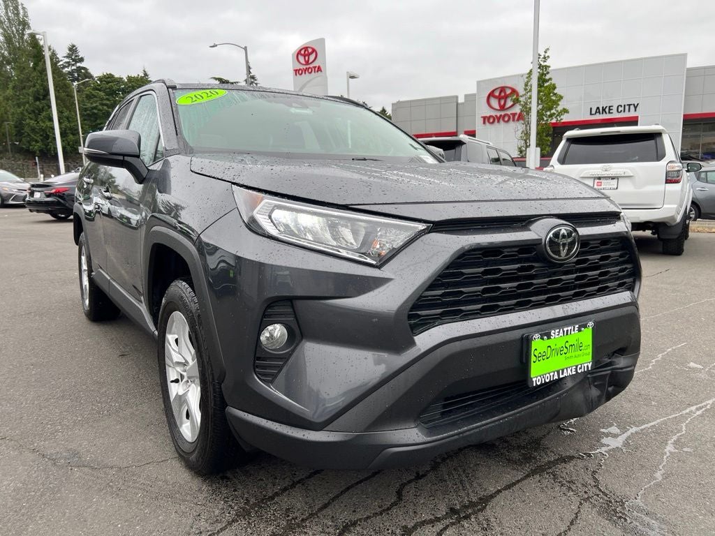 2020 Toyota RAV4 XLE