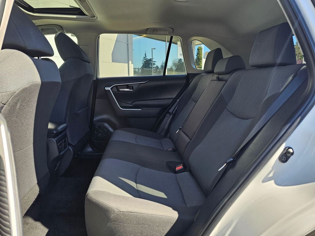 2025 Toyota RAV4 XLE -AWD